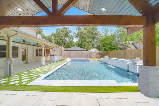 9519 Oxted Lane, Spring, TX 77379