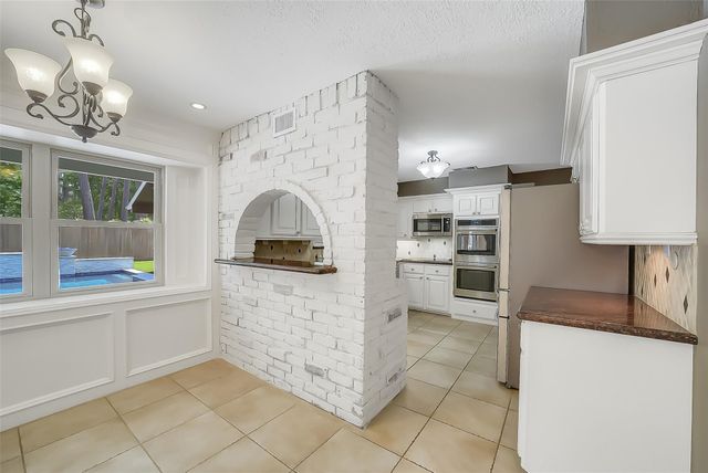 9519 Oxted Lane, Spring, TX 77379