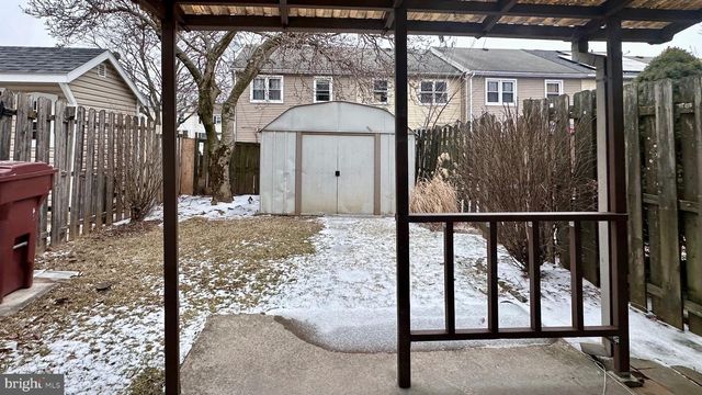 53 EISENHOWER CIR, Whitehall, PA 18052