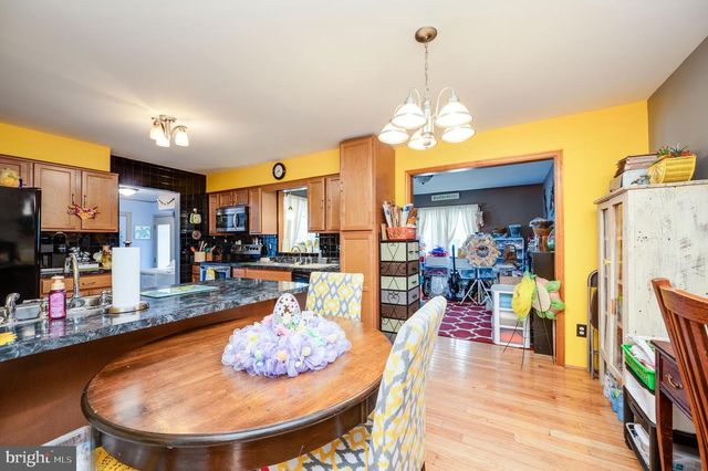 203 HUMMEL ST, Hummelstown, PA 17036