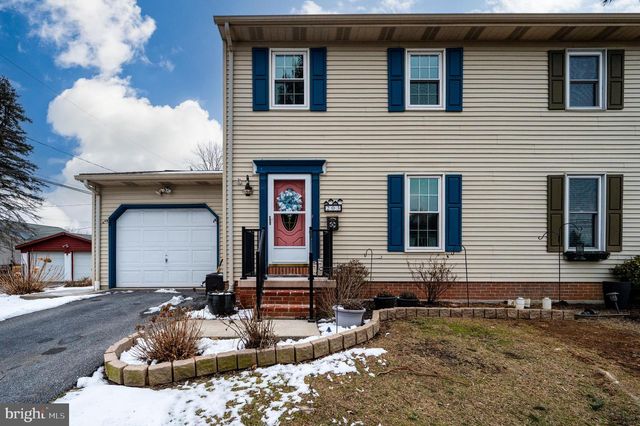 203 HUMMEL ST, Hummelstown, PA 17036