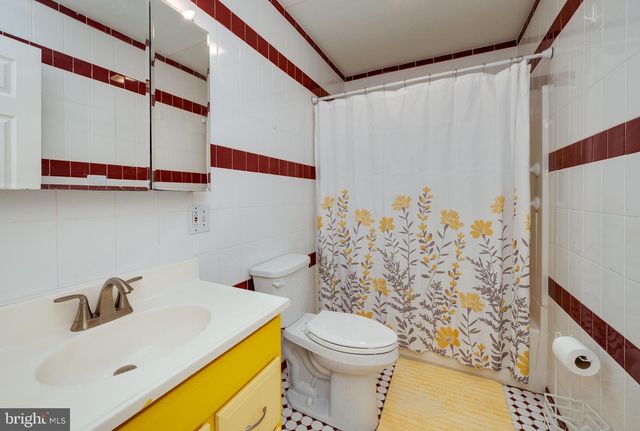 203 HUMMEL ST, Hummelstown, PA 17036