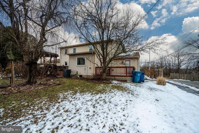 203 HUMMEL ST, Hummelstown, PA 17036