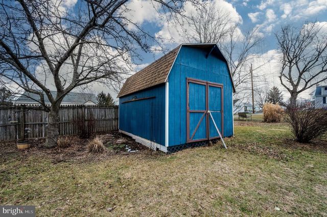 203 HUMMEL ST, Hummelstown, PA 17036