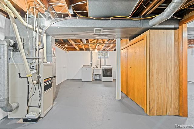 13261 Ward Street, Southgate, MI 48195