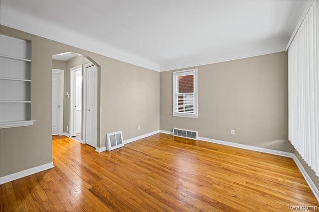 13261 Ward Street, Southgate, MI 48195