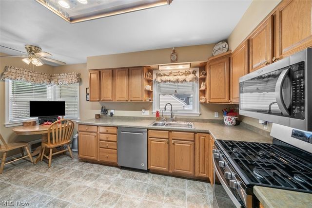 1872 19th Street, Cuyahoga Falls, OH 44223