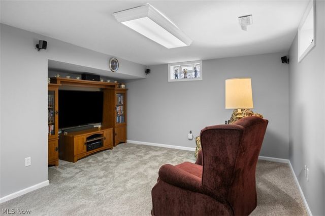 1872 19th Street, Cuyahoga Falls, OH 44223