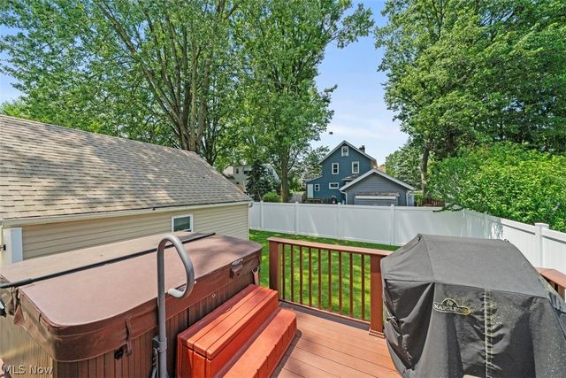 1872 19th Street, Cuyahoga Falls, OH 44223