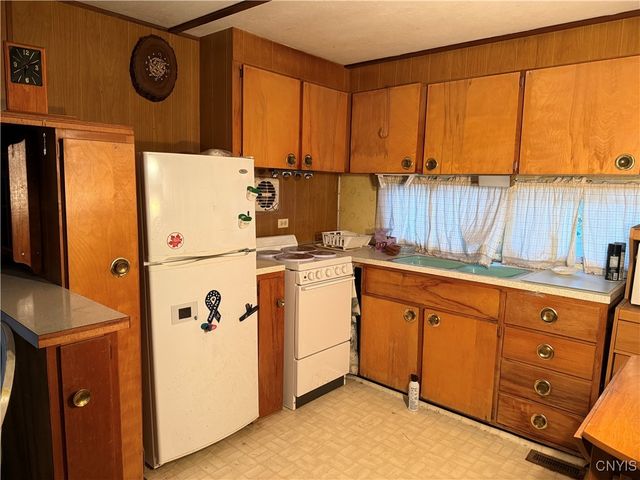 9985 Briggs Road, Remsen, NY 13438