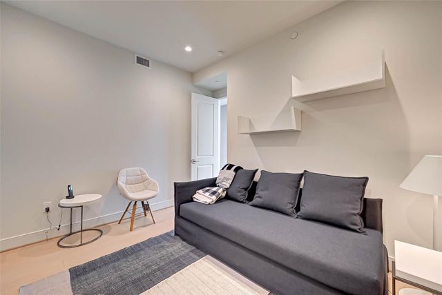 2047 Westcreek Lane 1101, Houston, TX 77027