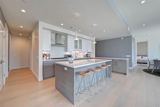 2047 Westcreek Lane 1101, Houston, TX 77027