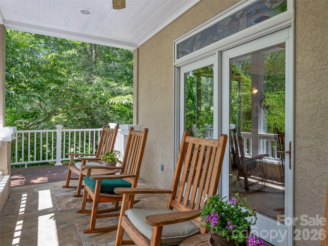 212 S Plains Drive, Asheville, NC 28803