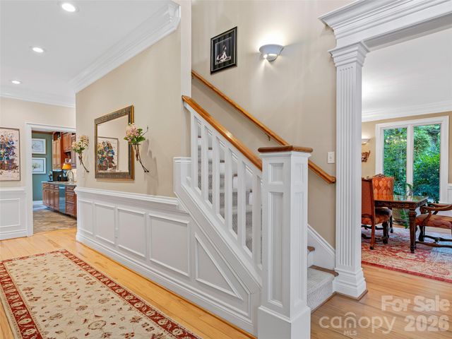 212 S Plains Drive, Asheville, NC 28803