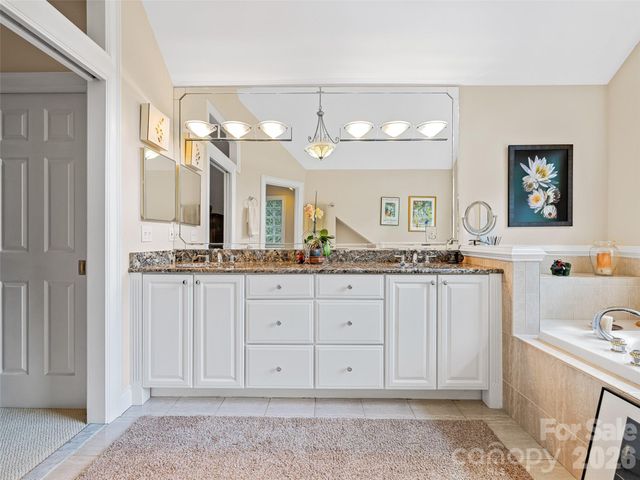 212 S Plains Drive, Asheville, NC 28803