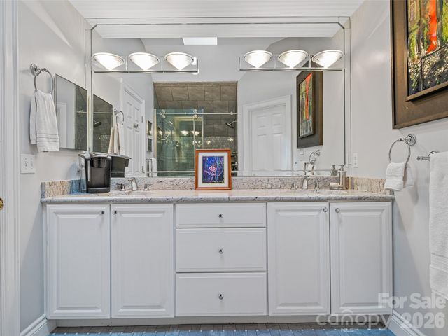 212 S Plains Drive, Asheville, NC 28803