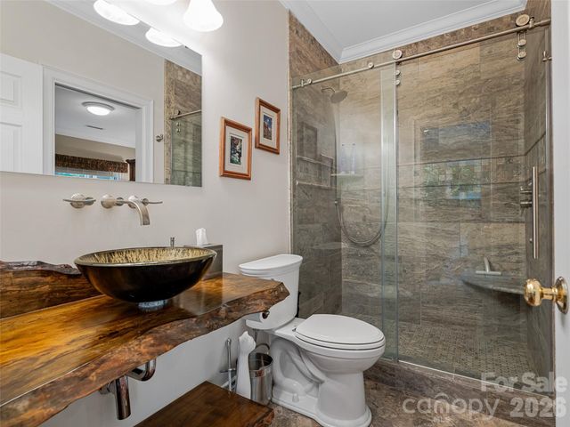 212 S Plains Drive, Asheville, NC 28803