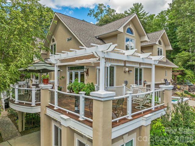 212 S Plains Drive, Asheville, NC 28803