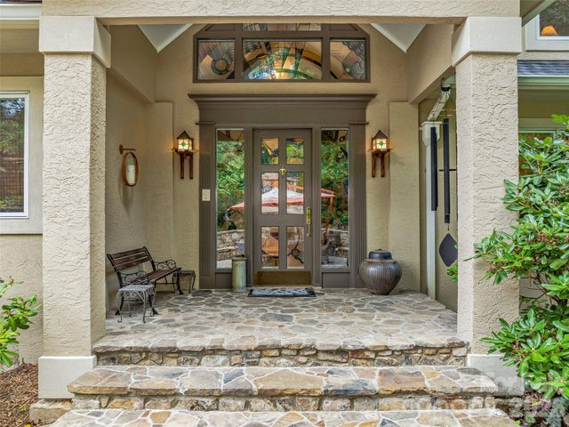 212 S Plains Drive, Asheville, NC 28803
