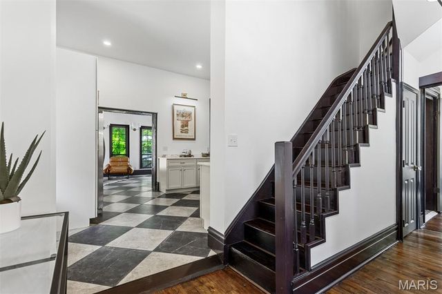 6703 Vermont Avenue, St Louis, MO 63111