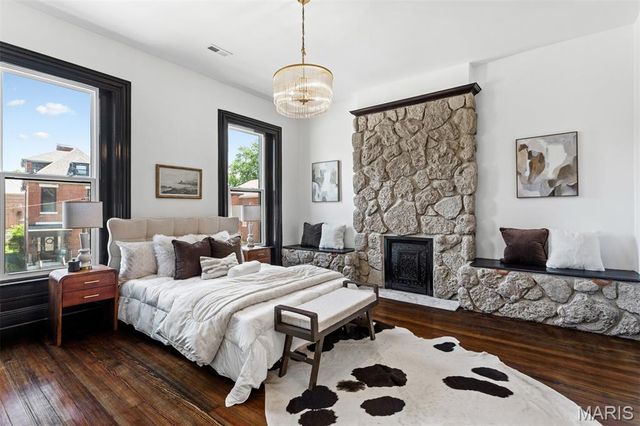 6703 Vermont Avenue, St Louis, MO 63111