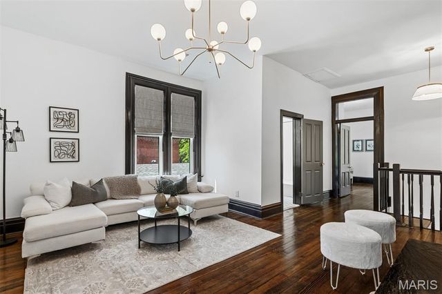6703 Vermont Avenue, St Louis, MO 63111