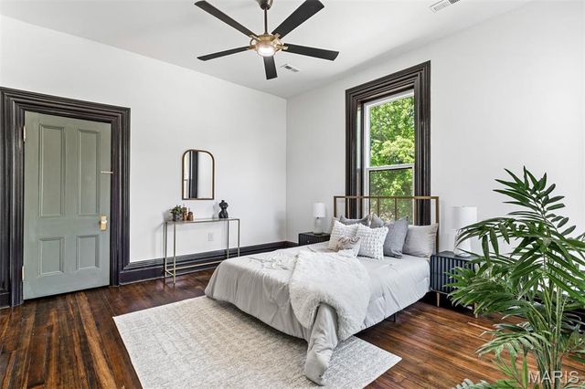 6703 Vermont Avenue, St Louis, MO 63111