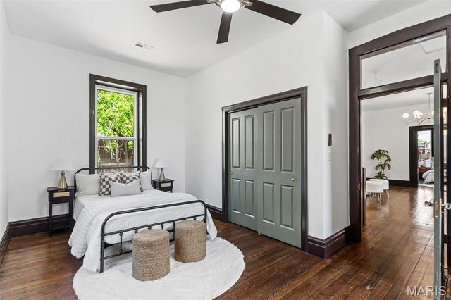 6703 Vermont Avenue, St Louis, MO 63111