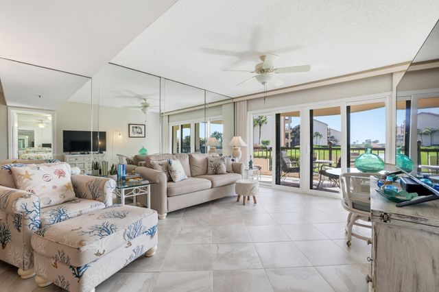 401 Ocean Bluffs Boulevard 104, Jupiter, FL 33477