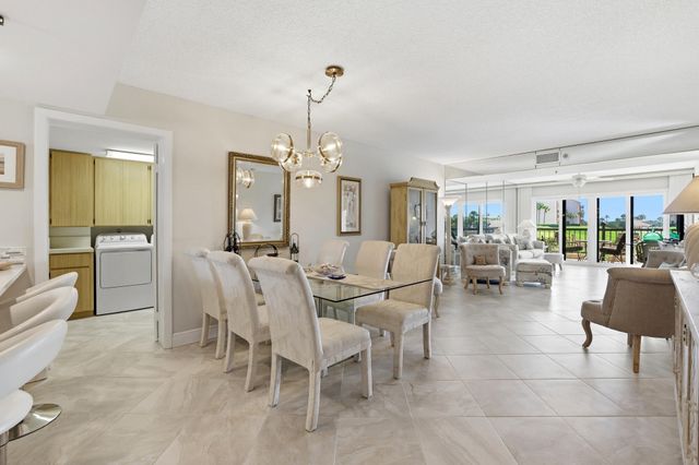 401 Ocean Bluffs Boulevard 104, Jupiter, FL 33477