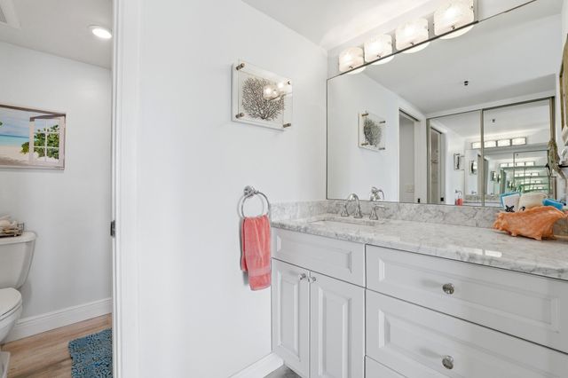 401 Ocean Bluffs Boulevard 104, Jupiter, FL 33477