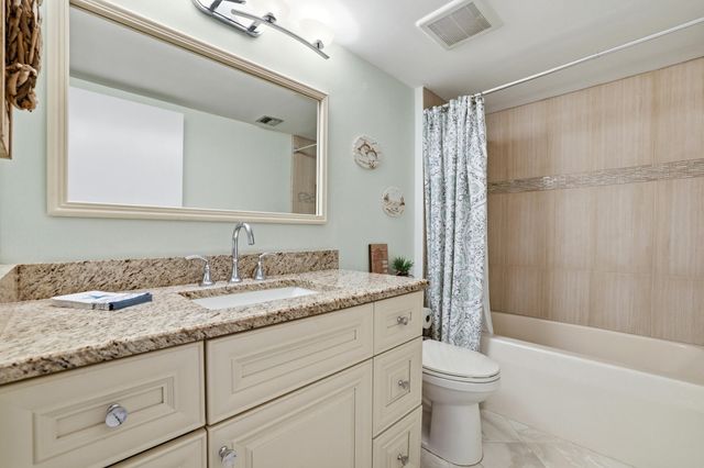 401 Ocean Bluffs Boulevard 104, Jupiter, FL 33477