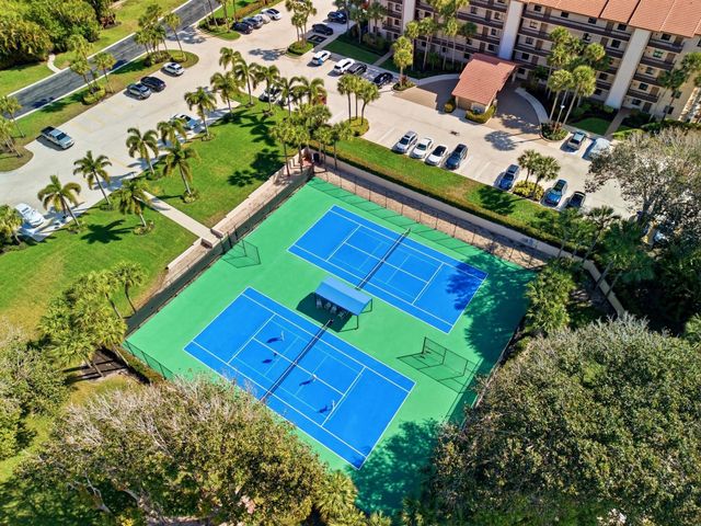 401 Ocean Bluffs Boulevard 104, Jupiter, FL 33477