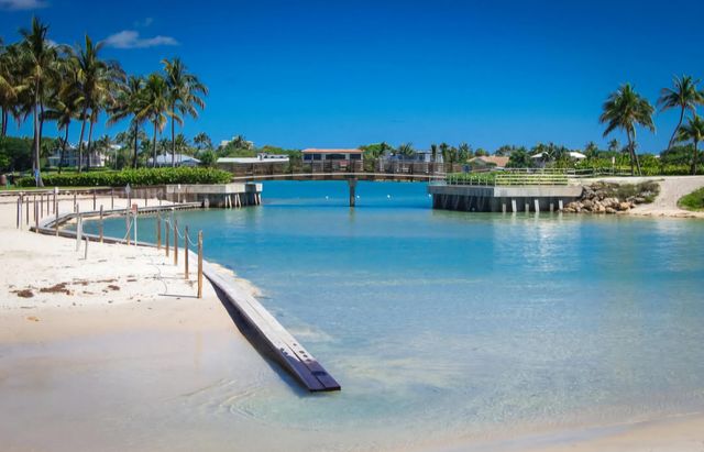 401 Ocean Bluffs Boulevard 104, Jupiter, FL 33477