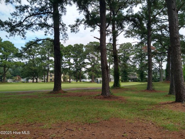 300 Rock Creek Drive, Jacksonville, NC 28540