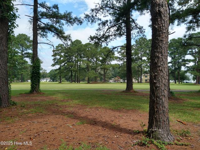 300 Rock Creek Drive, Jacksonville, NC 28540