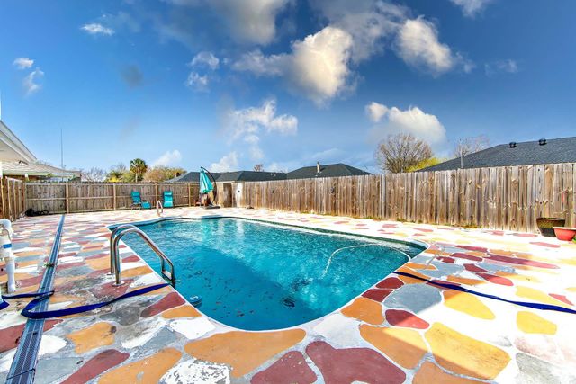 507 Summerfield Dr, Houma, LA 70360
