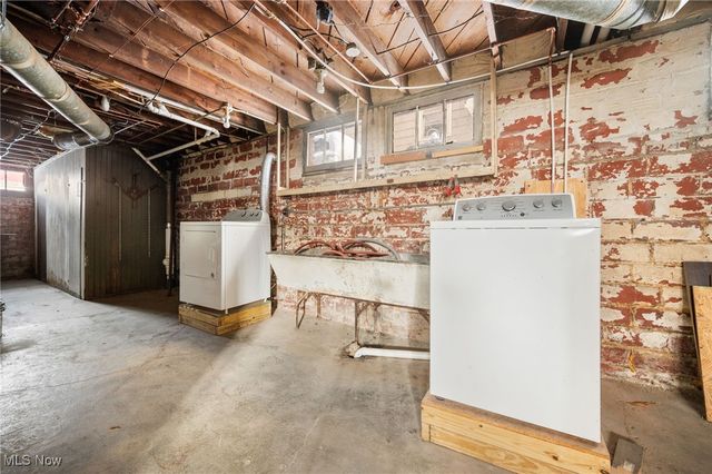 2258 Northland Avenue UP, Lakewood, OH 44107