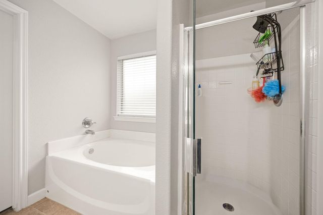 922 Fife Drive, Conroe, TX 77301