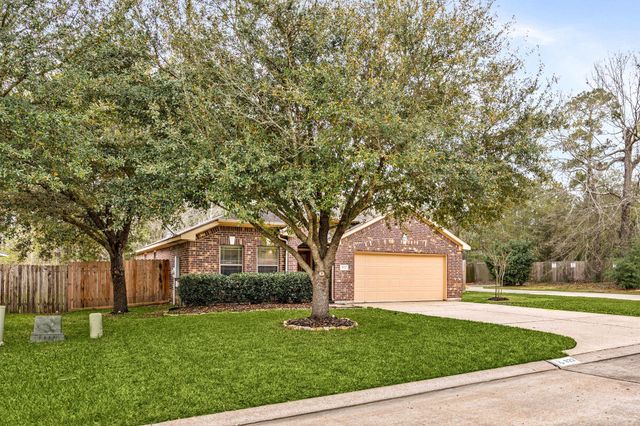 922 Fife Drive, Conroe, TX 77301