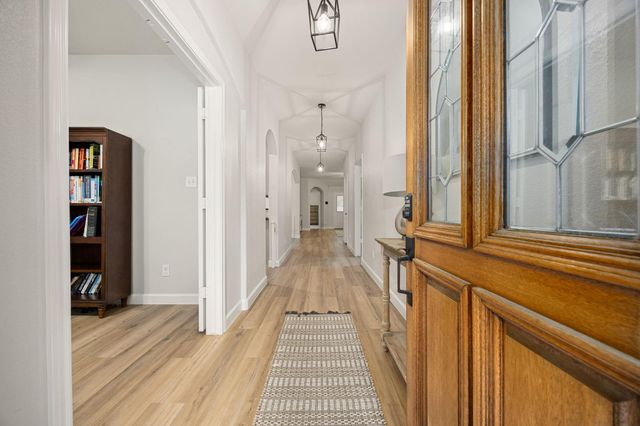 922 Fife Drive, Conroe, TX 77301