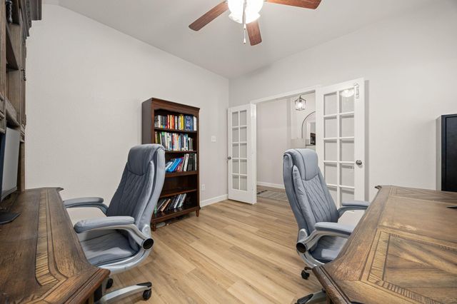 922 Fife Drive, Conroe, TX 77301