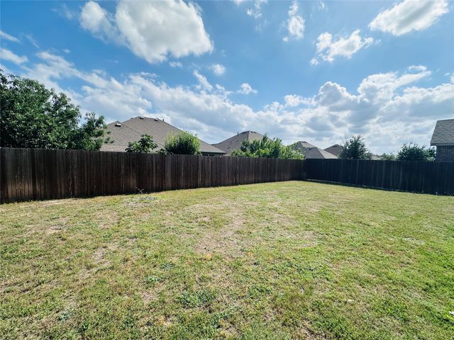 228 Mina Street, Red Oak, TX 75154