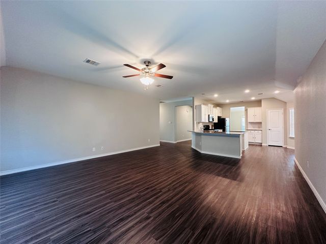 228 Mina Street, Red Oak, TX 75154
