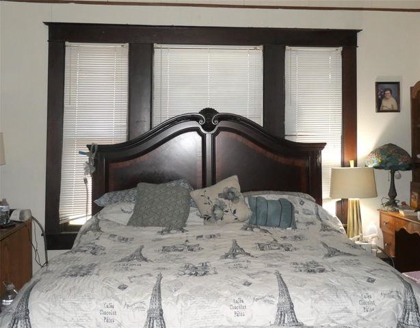 231 S Evie ST, Bartlett, TX 76511