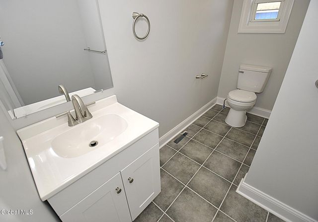 49 Osborne Road, Colonie, NY 12205