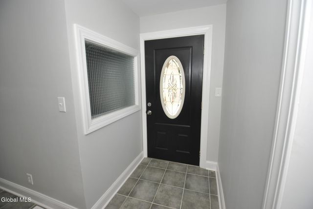 49 Osborne Road, Colonie, NY 12205