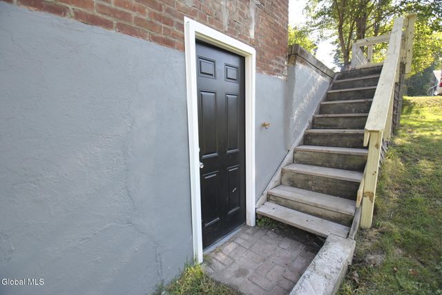 49 Osborne Road, Colonie, NY 12205