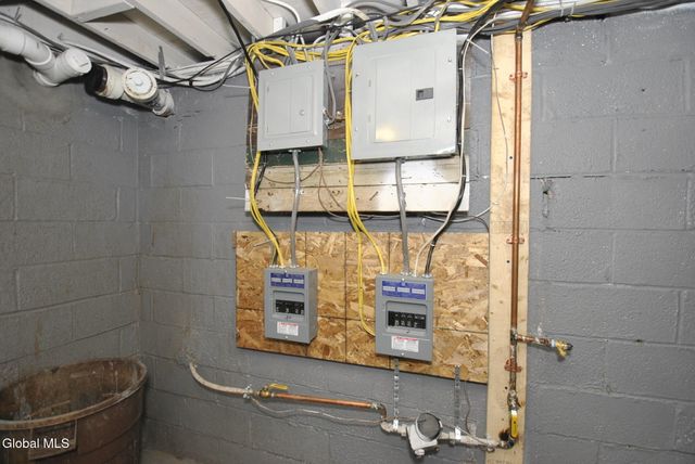 49 Osborne Road, Colonie, NY 12205