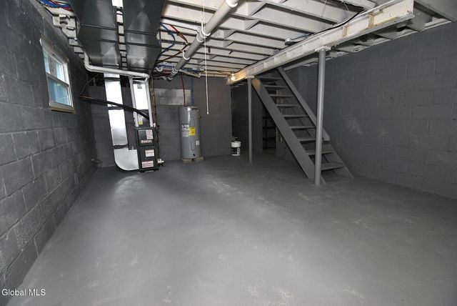 49 Osborne Road, Colonie, NY 12205